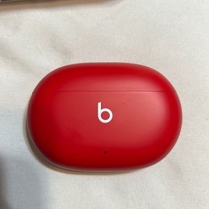 Beats Studio Buds